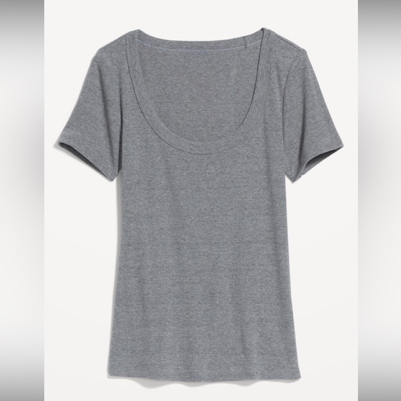 Old Navy Scoop Tee - Picture 1 of 8